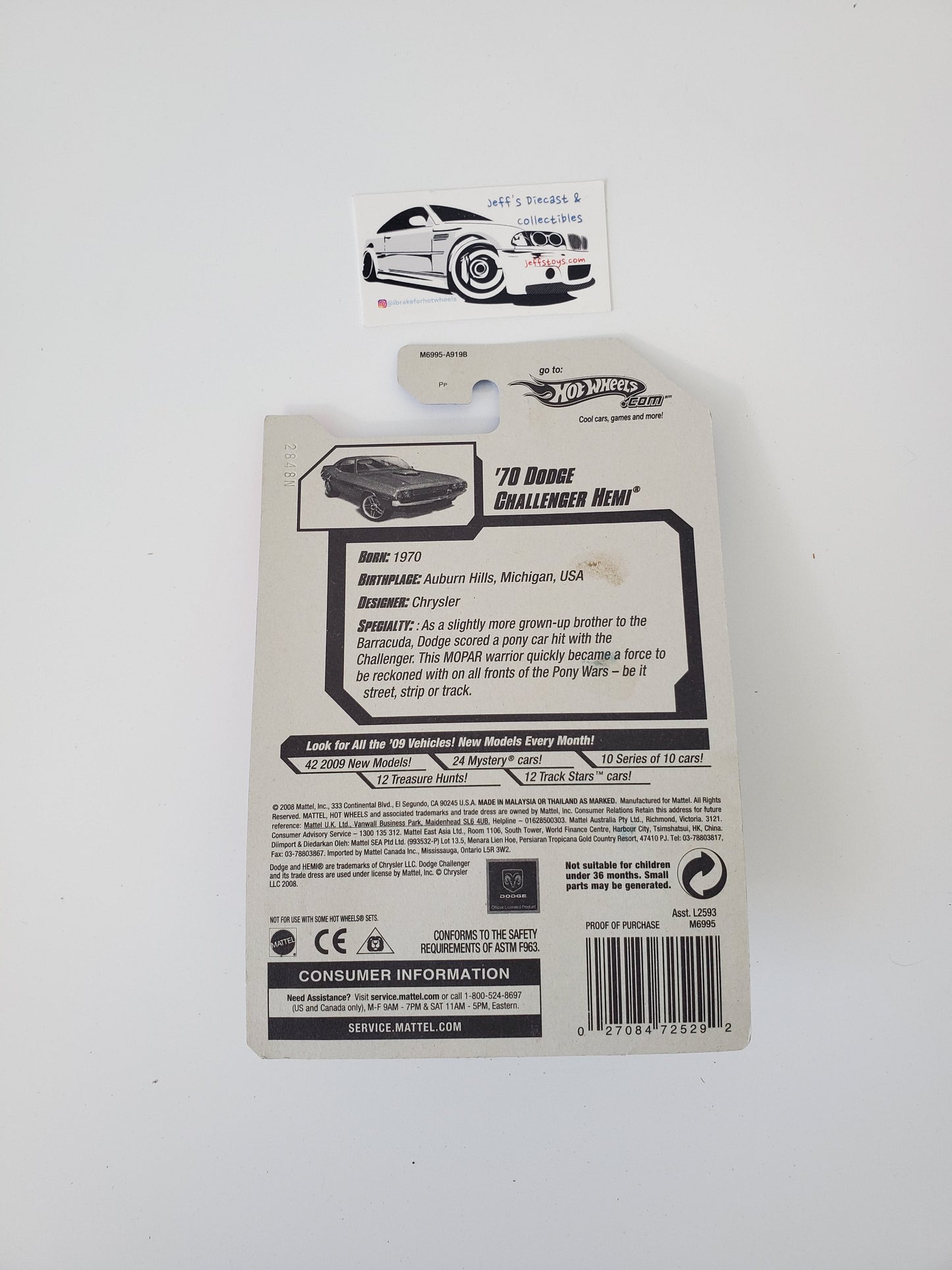 2008 Hot Wheels '70 Dodge Challenger Hemi #93 Red Jeff's Diecast & Collectibles