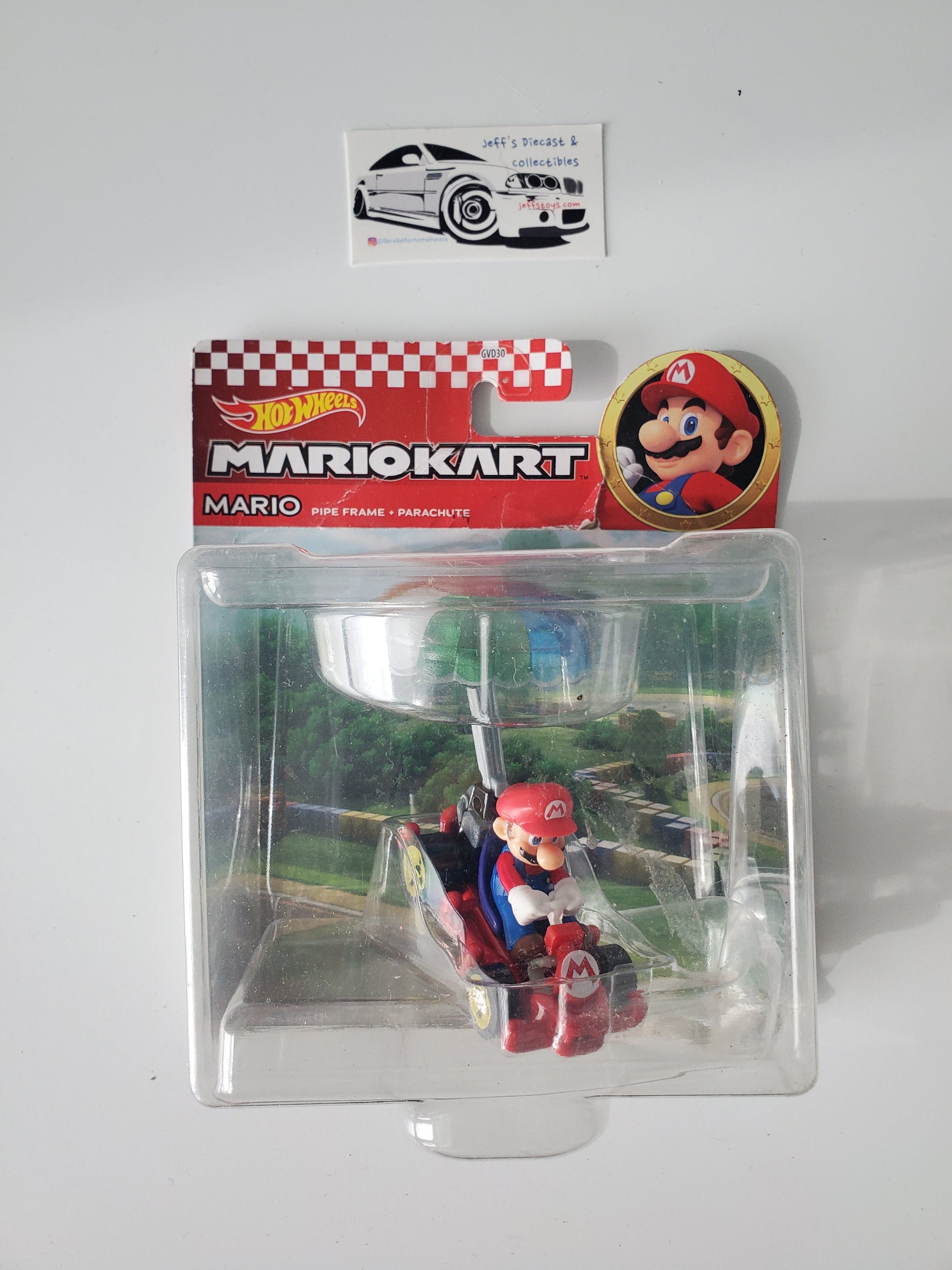 Hot Wheels Mario Kart Mario Pipe Frame Parachute - Bad Card Jeff's Diecast & Collectibles
