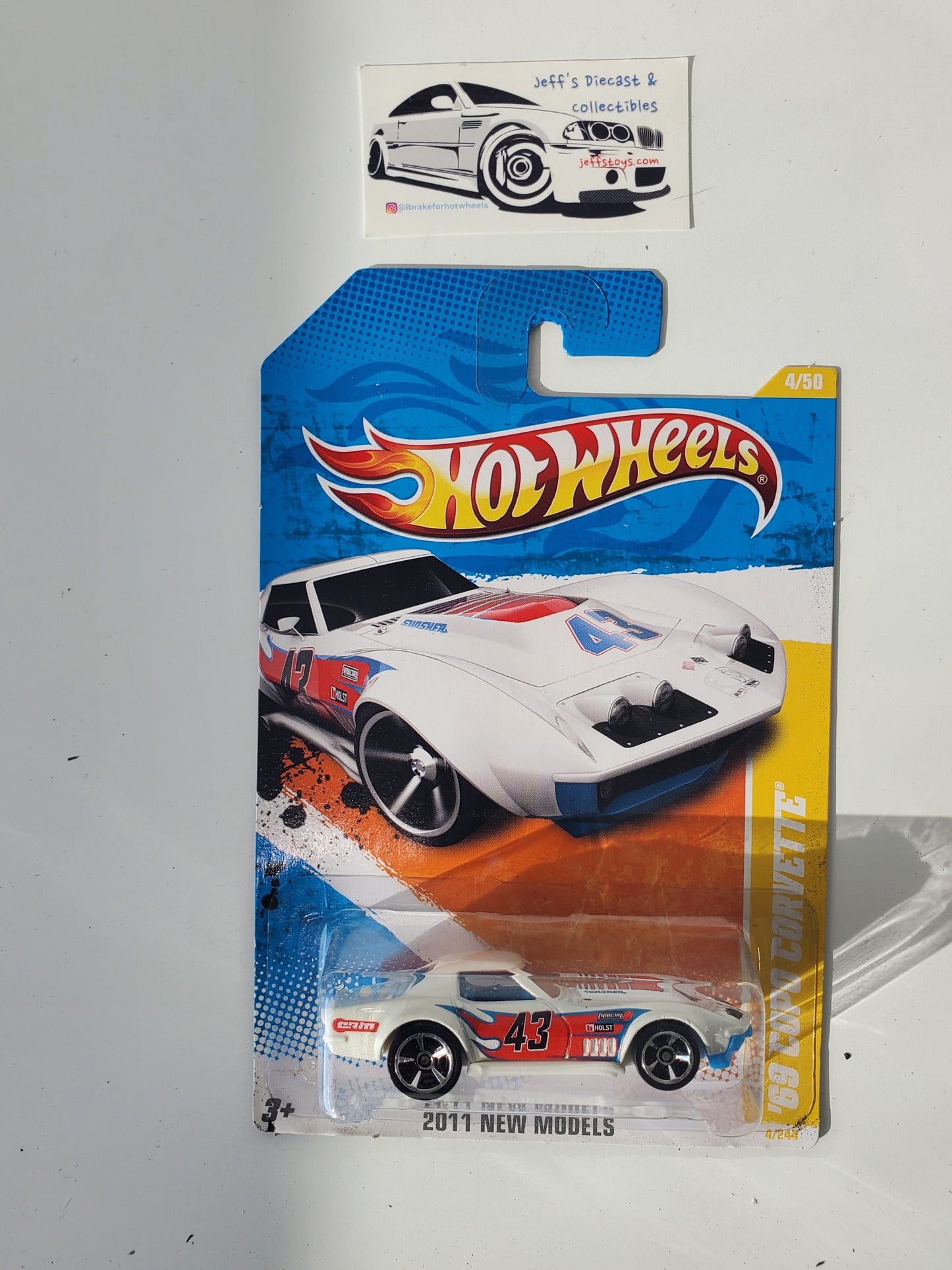2011 Hot Wheels '69 Copo Corvette #4 White Jeff's Diecast & Collectibles