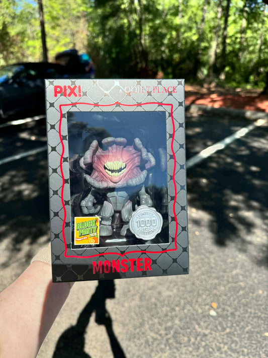 [Thrilljoy] [MEGACON Block Party] A Quiet Place Monster HERO LE1000 PIX Vinyl Figure with Protector Ralphie's Funhouse