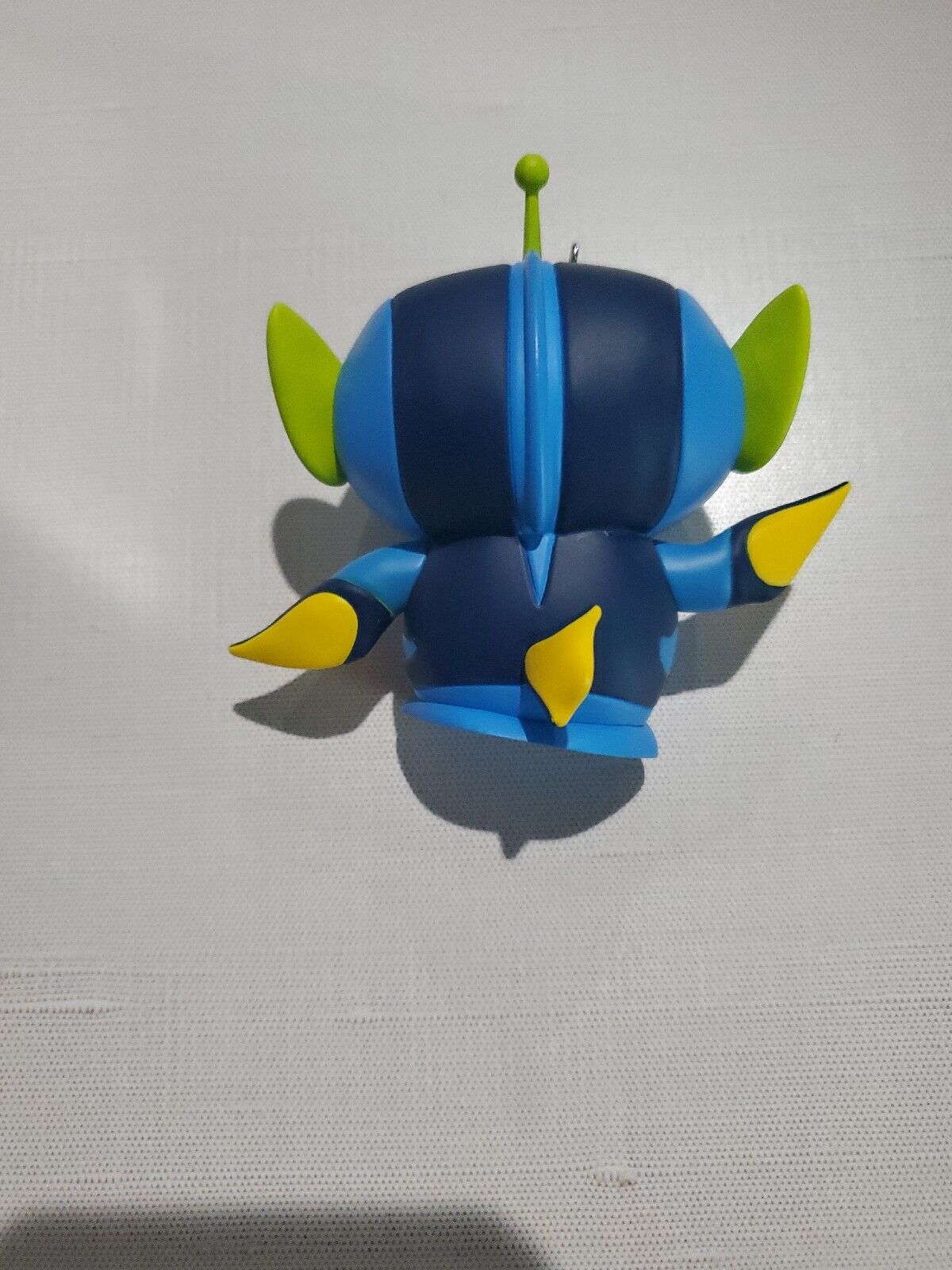 2022 Hallmark Keepsake Finding Nemo Toy Story Alien Remix Blue Repaint Rare! Jeff's Diecast & Collectibles