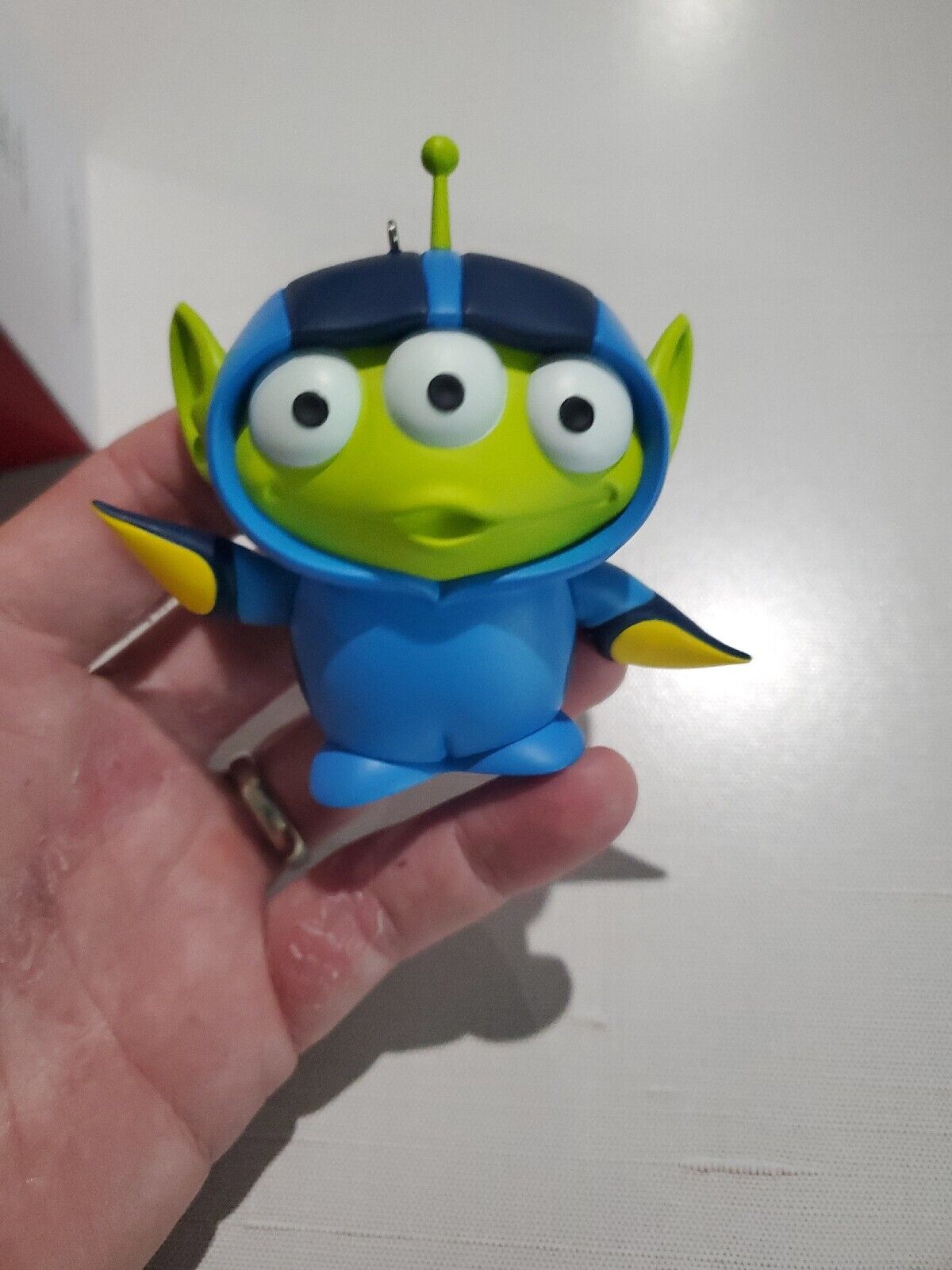 2022 Hallmark Keepsake Finding Nemo Toy Story Alien Remix Blue Repaint Rare! Jeff's Diecast & Collectibles