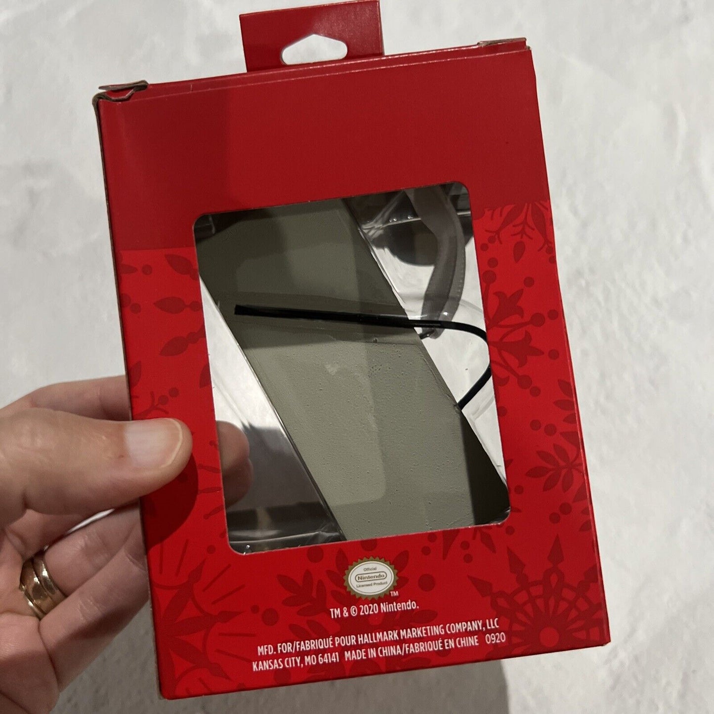 2022 Hallmark Ornament Nintendo NES Controller Jeff's Diecast & Collectibles