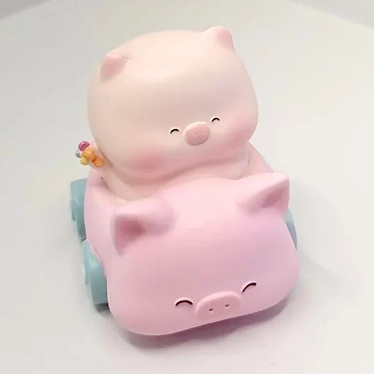 TOURIST PIGGY FIGURINE BLIND BOX (1 Blind Box) Super Anime Store