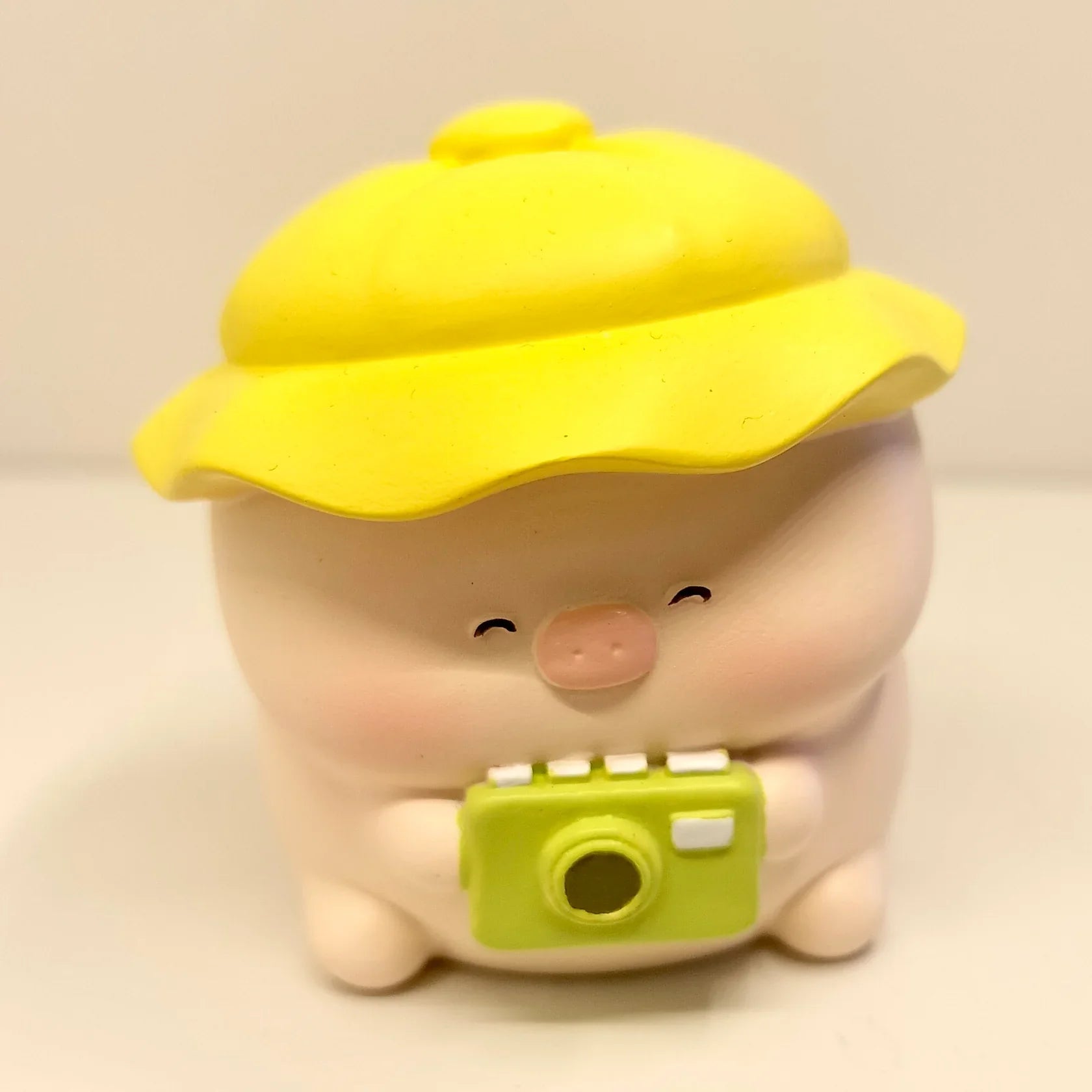 TOURIST PIGGY FIGURINE BLIND BOX (1 Blind Box) Super Anime Store