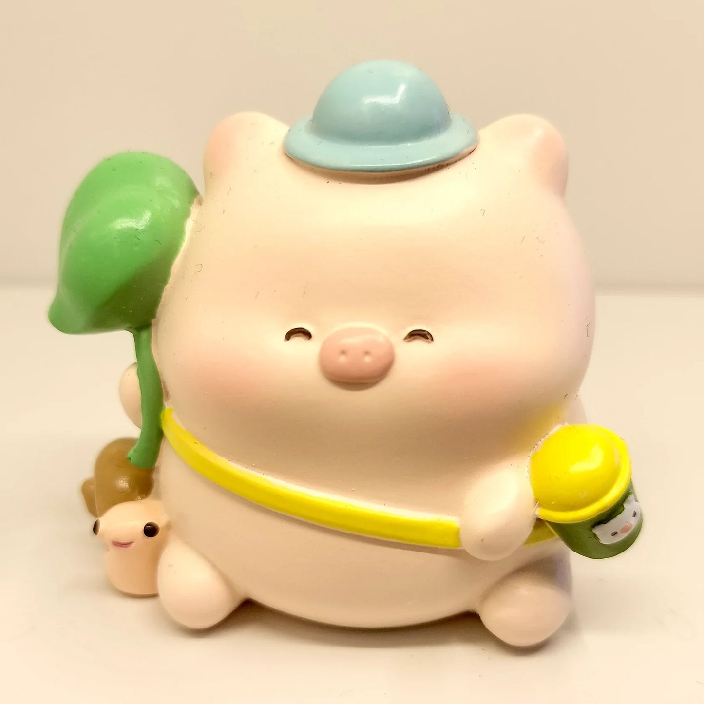 TOURIST PIGGY FIGURINE BLIND BOX (1 Blind Box) Super Anime Store