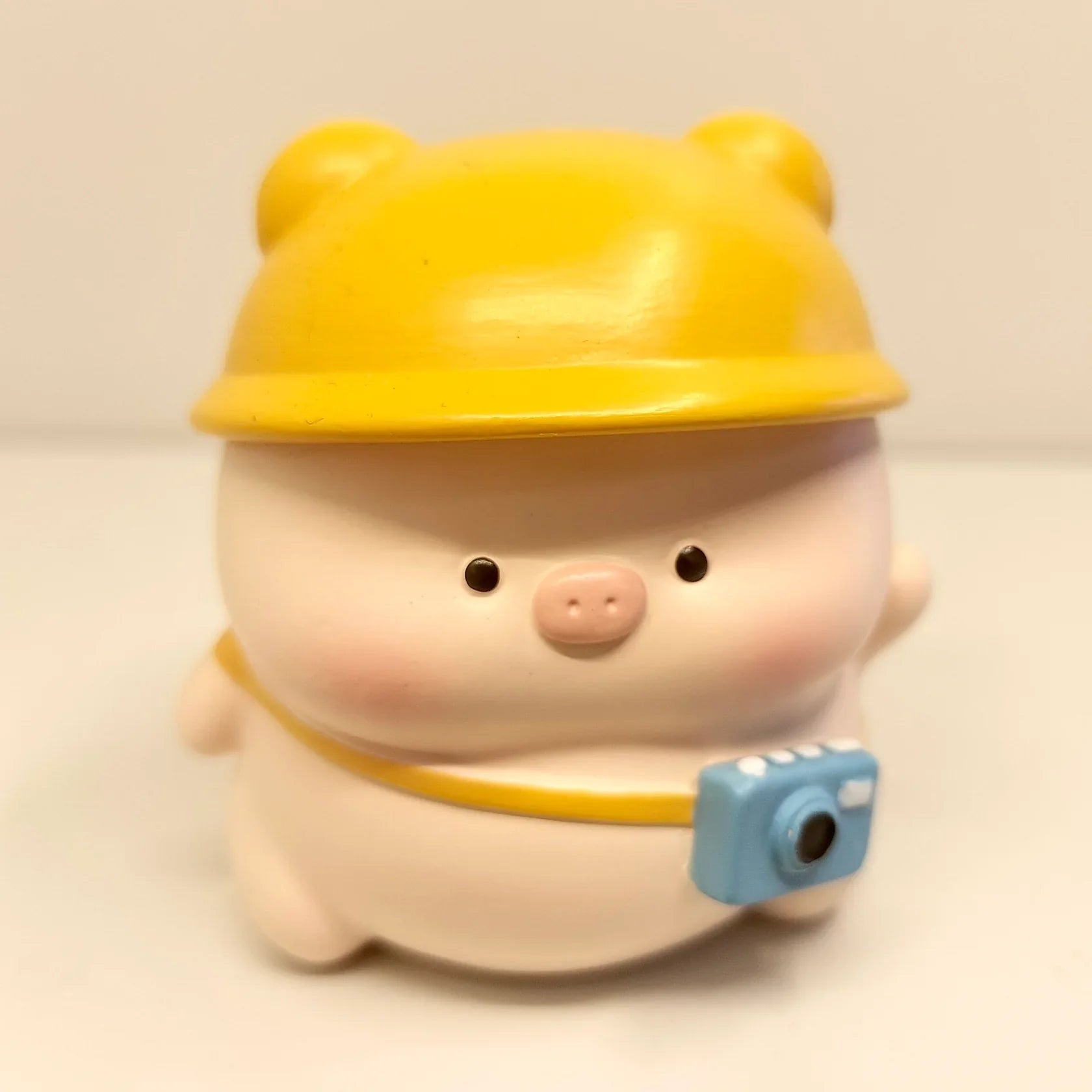 TOURIST PIGGY FIGURINE BLIND BOX (1 Blind Box) Super Anime Store