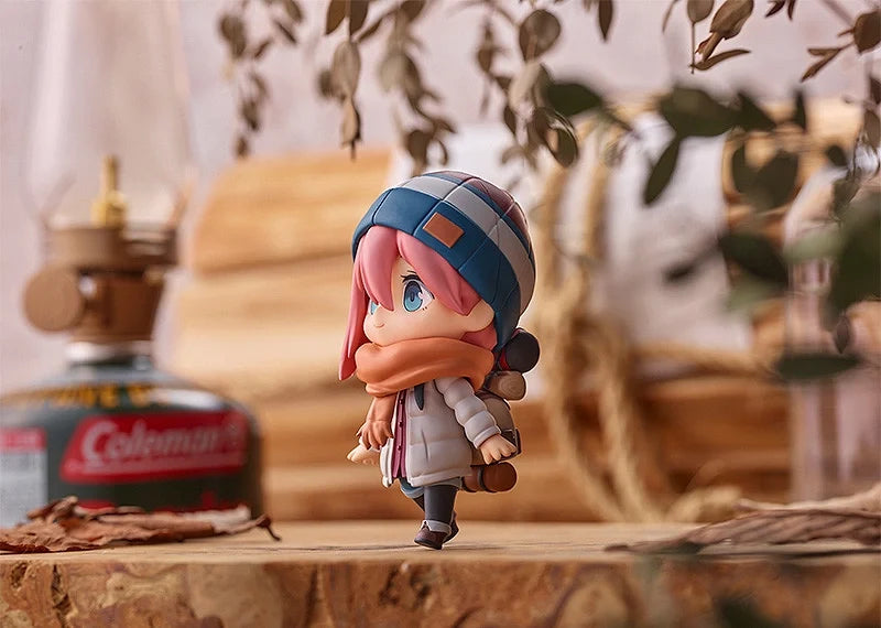 Laid-Back Camp Nendoroid 1623 Nadeshiko Kagamihara: Solo Camp Ver. Figure Super Anime Store