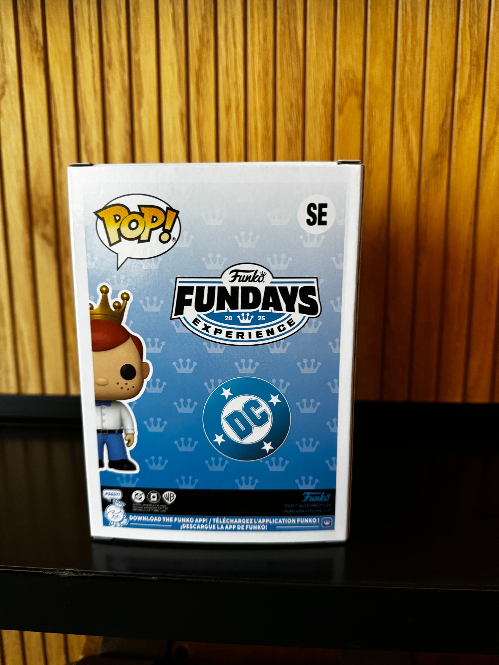 Funko Fundays Experience 2025: Pop! Originals DC Freddy Funko as Orange Lantern () LE3100 Ralphie's Funhouse