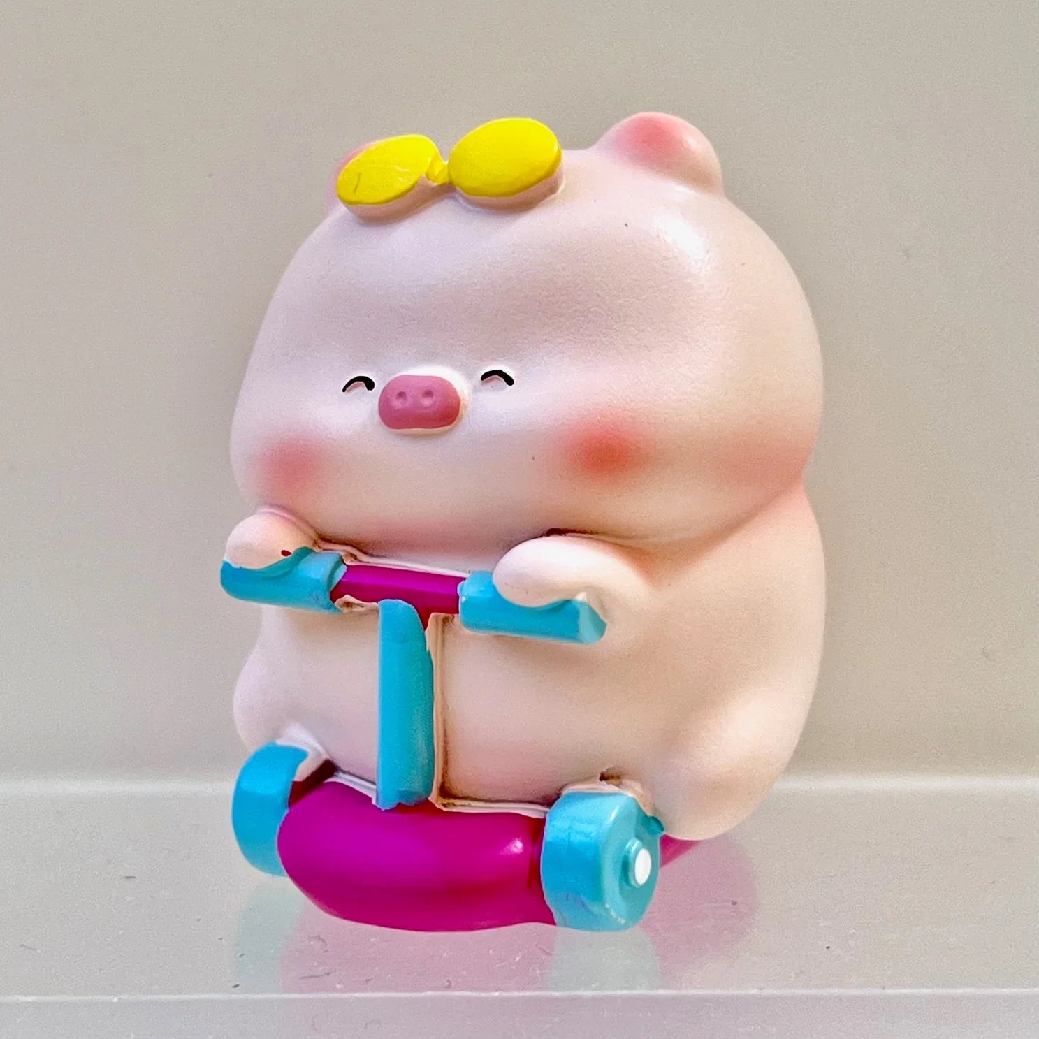 TOURIST PIGGY FIGURINE BLIND BOX (1 Blind Box) Super Anime Store