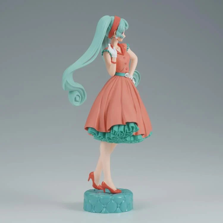 Vocaloid World Journey Vol.1 Hatsune Miku Figure Super Anime Store