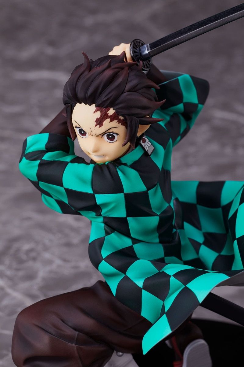 Demon Slayer Tanjiro Kamado 1/8 Scale Figure Standard Ver - Aniplex Official Super Anime Store