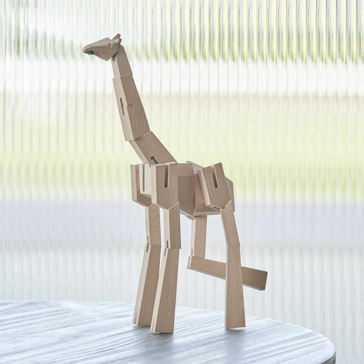 Modern Wooden Giraffe Decor – Interactive Puzzle & Art Piece